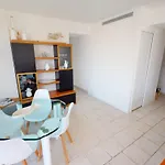 Superbe Climatise Avec Grande Terrasse Et Parking A - Fr-1-196-290 * Ментона