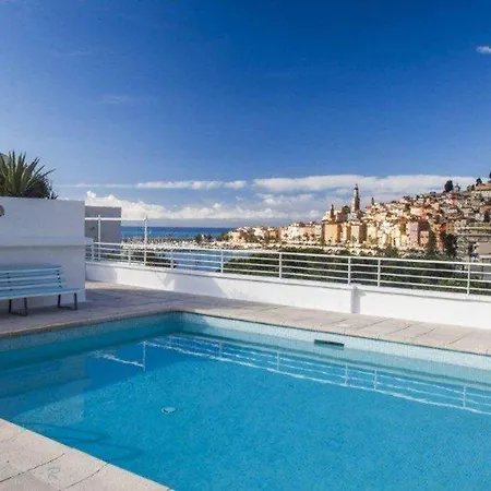 شقة Superbe Climatise Avec Grande Terrasse Et Parking A - Fr-1-196-290 *