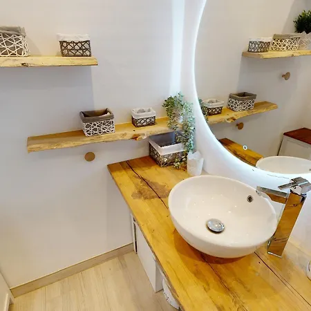 Superbe 3p Climatisé Avec Grande Terrasse Et Parking - Fr-1-196-290 Menton