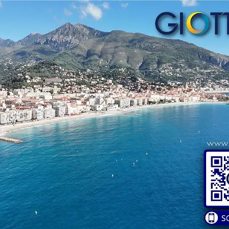 Superbe Climatise Avec Grande Terrasse Et Parking A - Fr-1-196-290 *
