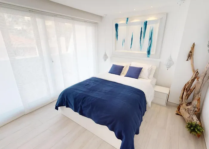 Superbe Climatise Avec Grande Terrasse Et Parking A - Fr-1-196-290 Apartment